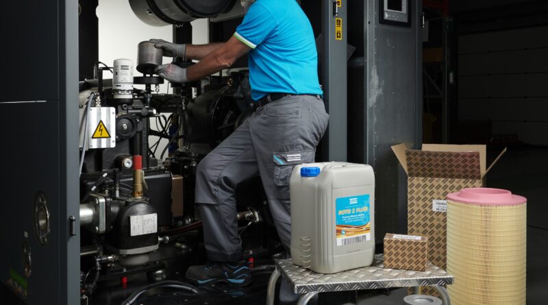 Seamless compressed air system management with Atlas Copco service plans
